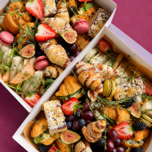 Coffee break grazing box 10 főre