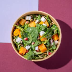 Sült sütőtök, vegán feta, tahini vinaigrette saláta (vegán)