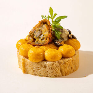 Dear Budapest Catering - Sandwiches - Pumpkin hummus, crunchy falafel