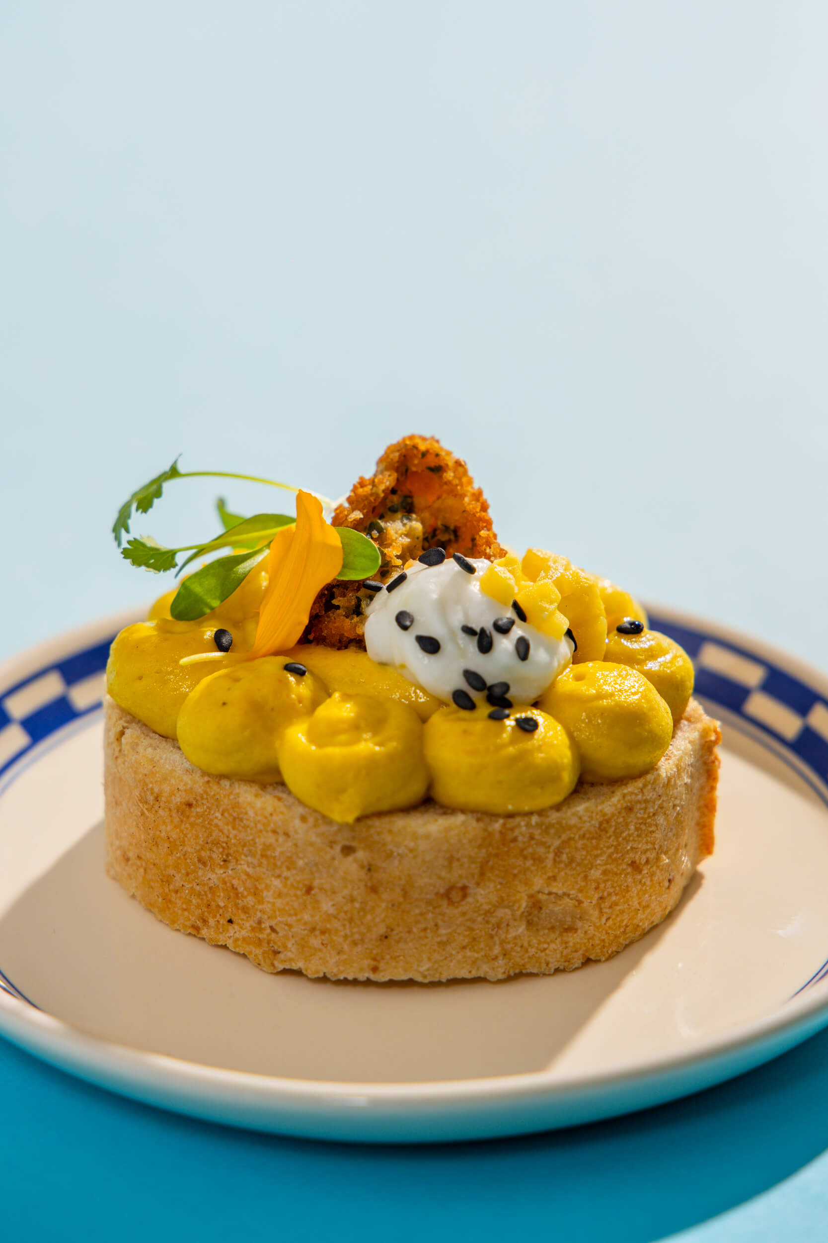 Mangó humusz, crunchy falafel szendvics 5 Mangó humusz, crunchy falafel szendvics