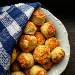 Dupla sajtos, vajas pogácsa (10 dkg)