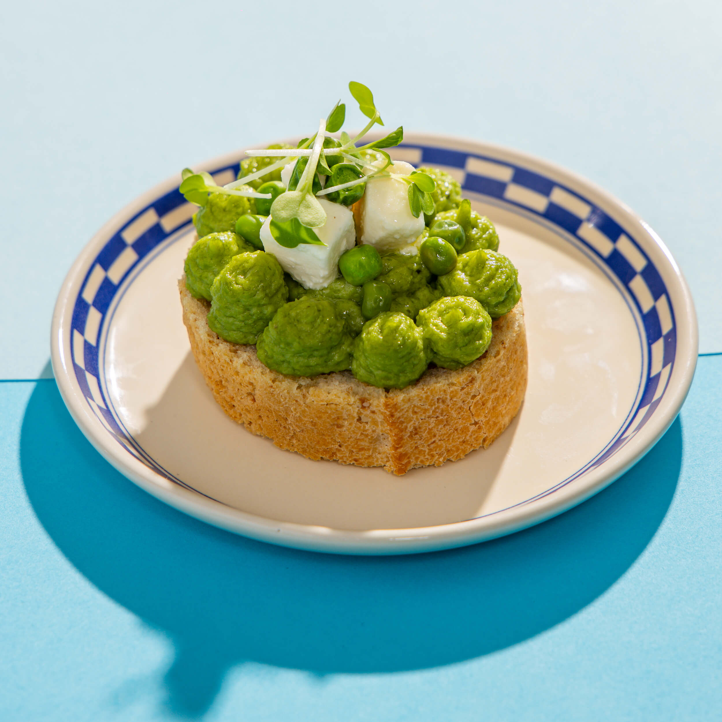 Cream of green peas, marinated feta sandwich 3 Cream of green peas, marinated feta sandwich